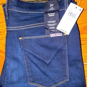 NWT! HUDSON Mid Rise Bootcut Jeans